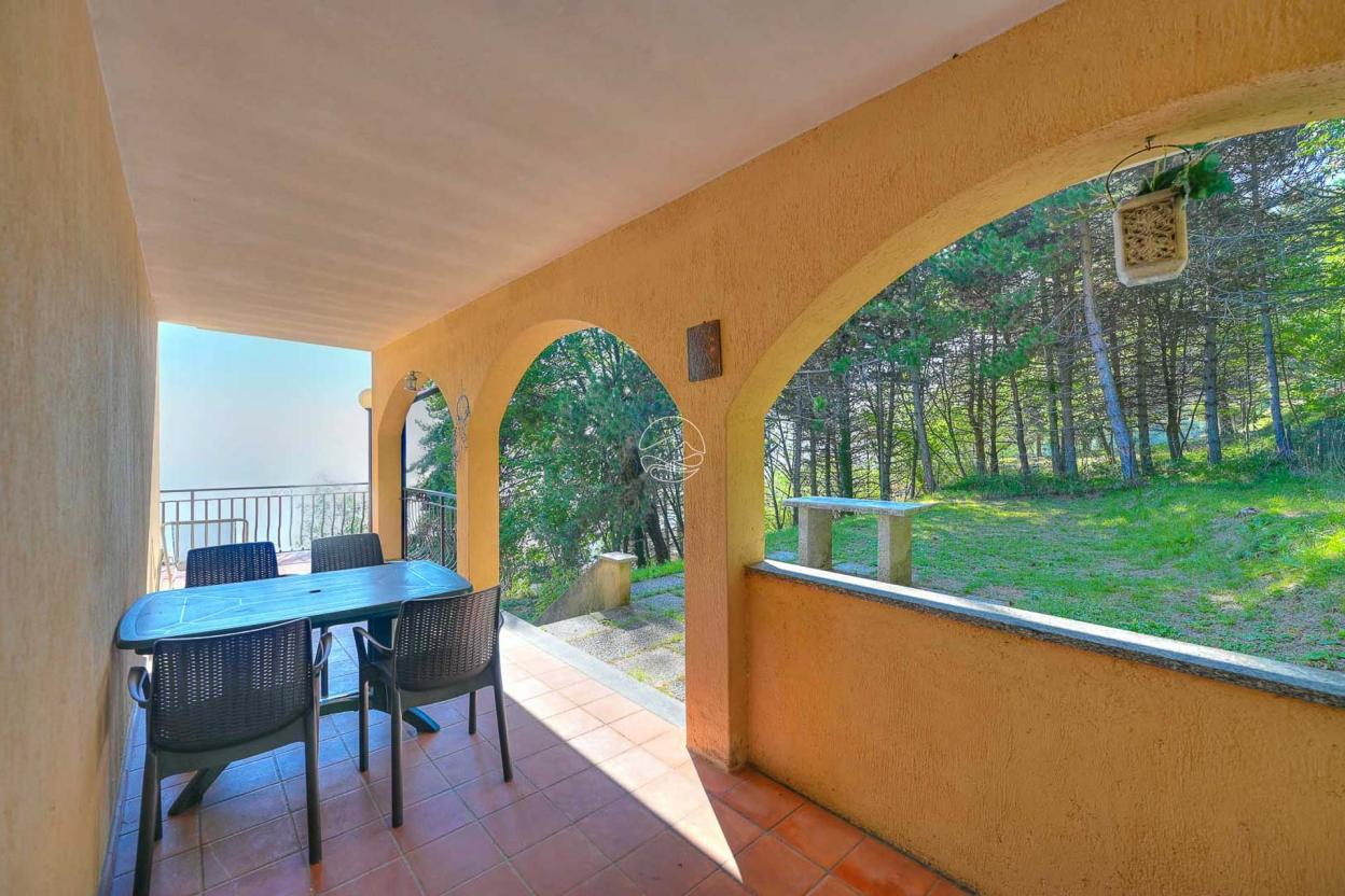 Villa with wonderful lake view in Tignale